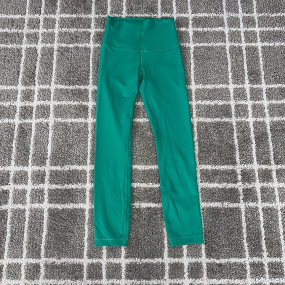 Lululemon Wunder Train High-Rise Crop 23” in Kelly Green - Picture 3 of 7